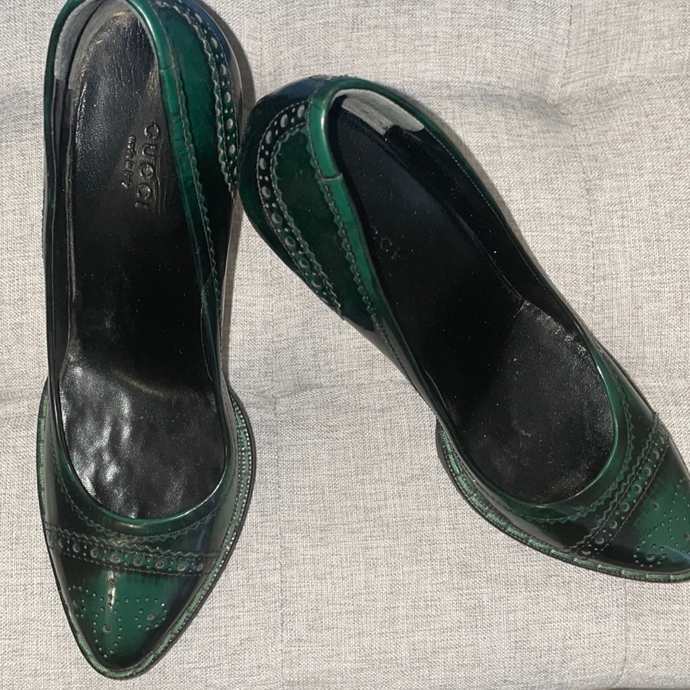 Vintage Gucci GG logo high heel oxford leather cap toe pumps